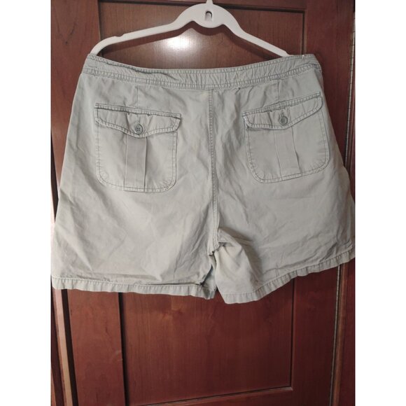 OLD NAVY Women' s Khaki 7" Inseam Cotton Shorts Sz. 18 - Picture 5 of 5